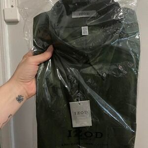 NWT IZOD forest green button down shirt